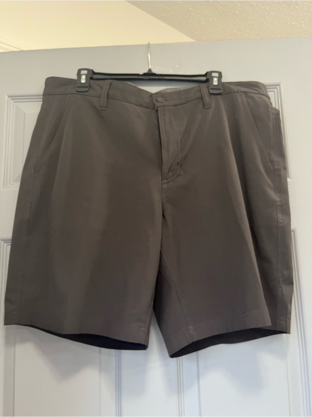 Men's Classic Performance Shorts - Taupe
